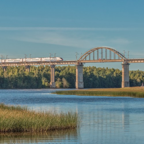 железнодорожный фотограф сергей крылов электропоезд allegro аллегро выборг   sm6 pendolino лето пролив  мост