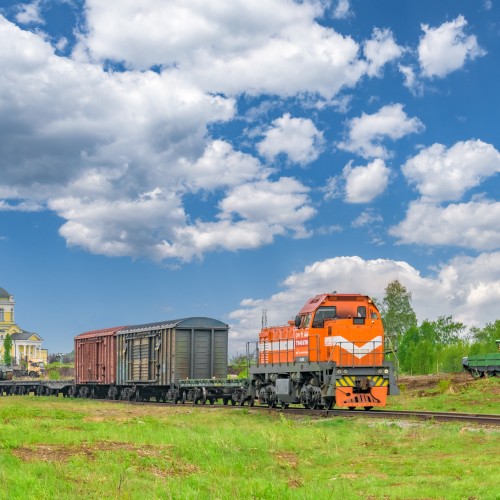 железнодорожный фотограф сергей крылов тепловоз ТГМ4БУГМК уралэлектромедь верхняя пышма танки церковь лето