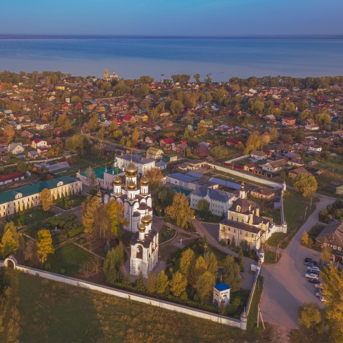 рассвет церковь монастырь храм пейзажный фотограф сергей крылов лето дрон dji mavic2 переславль-залесский озеро